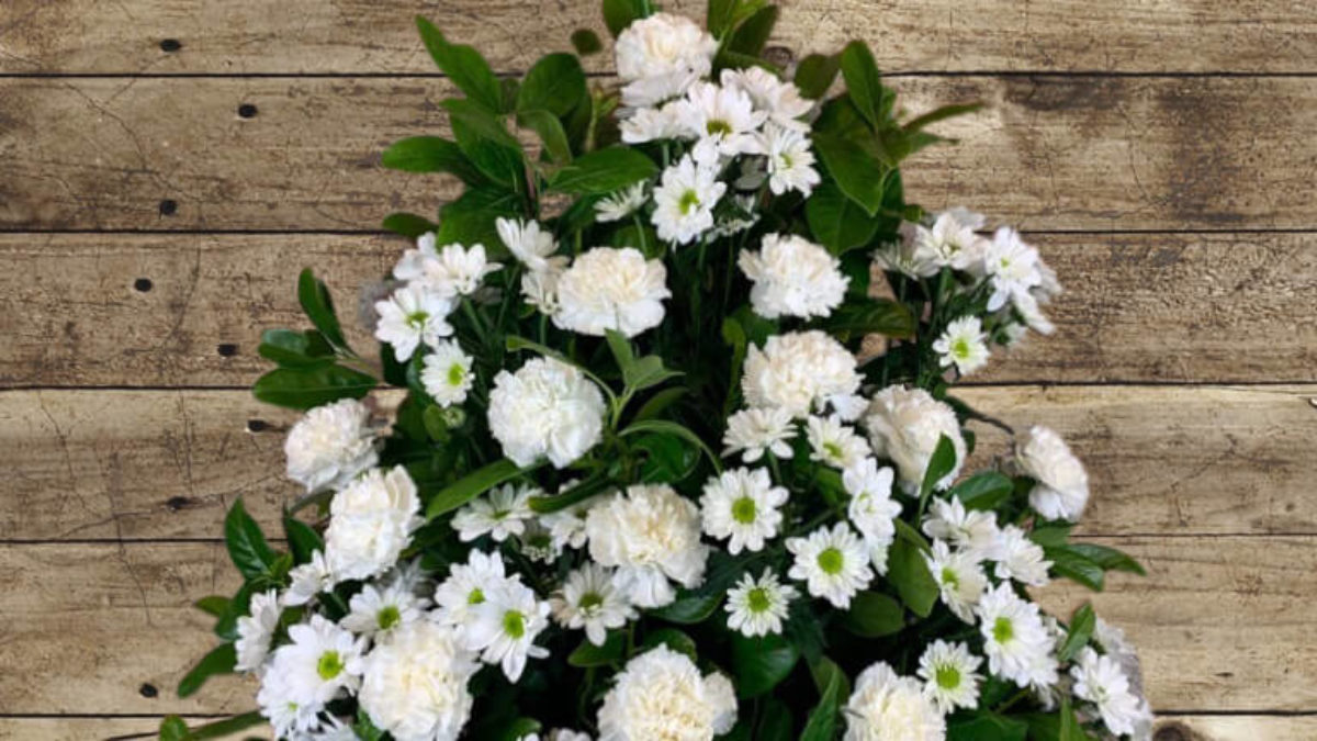 Adorno floral para los difuntos